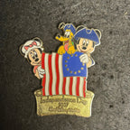 2007 - Mickey, Minnie Mouse and Pluto - American Flag - Independence Day - LE 3,000 - WDW - Disney Pin