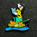 Loungefly - Goofy Fishing and Reading - Disney Pin