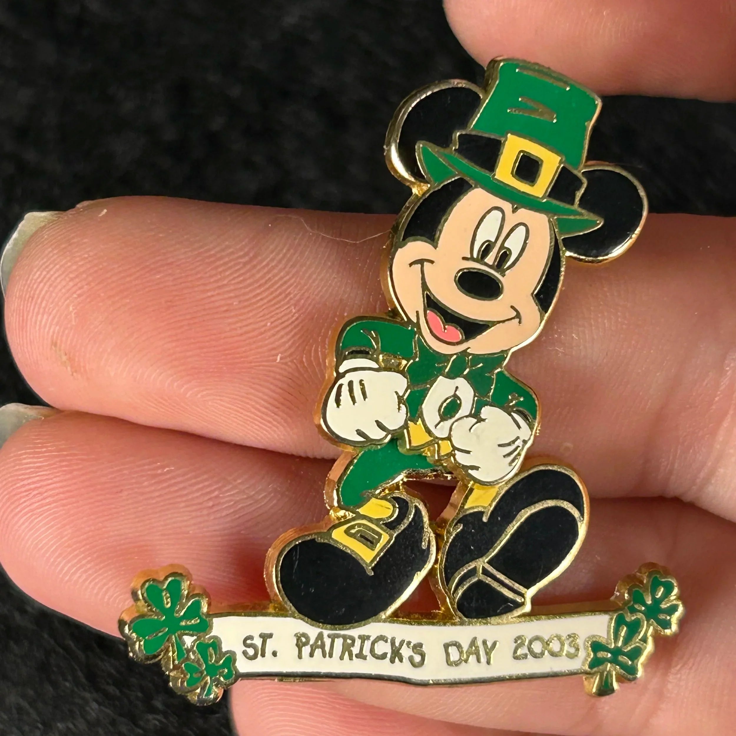 2003 - Mickey Mouse - St Patrick’s Day - LE 3,500 - Swing/Sway - Disney Pin