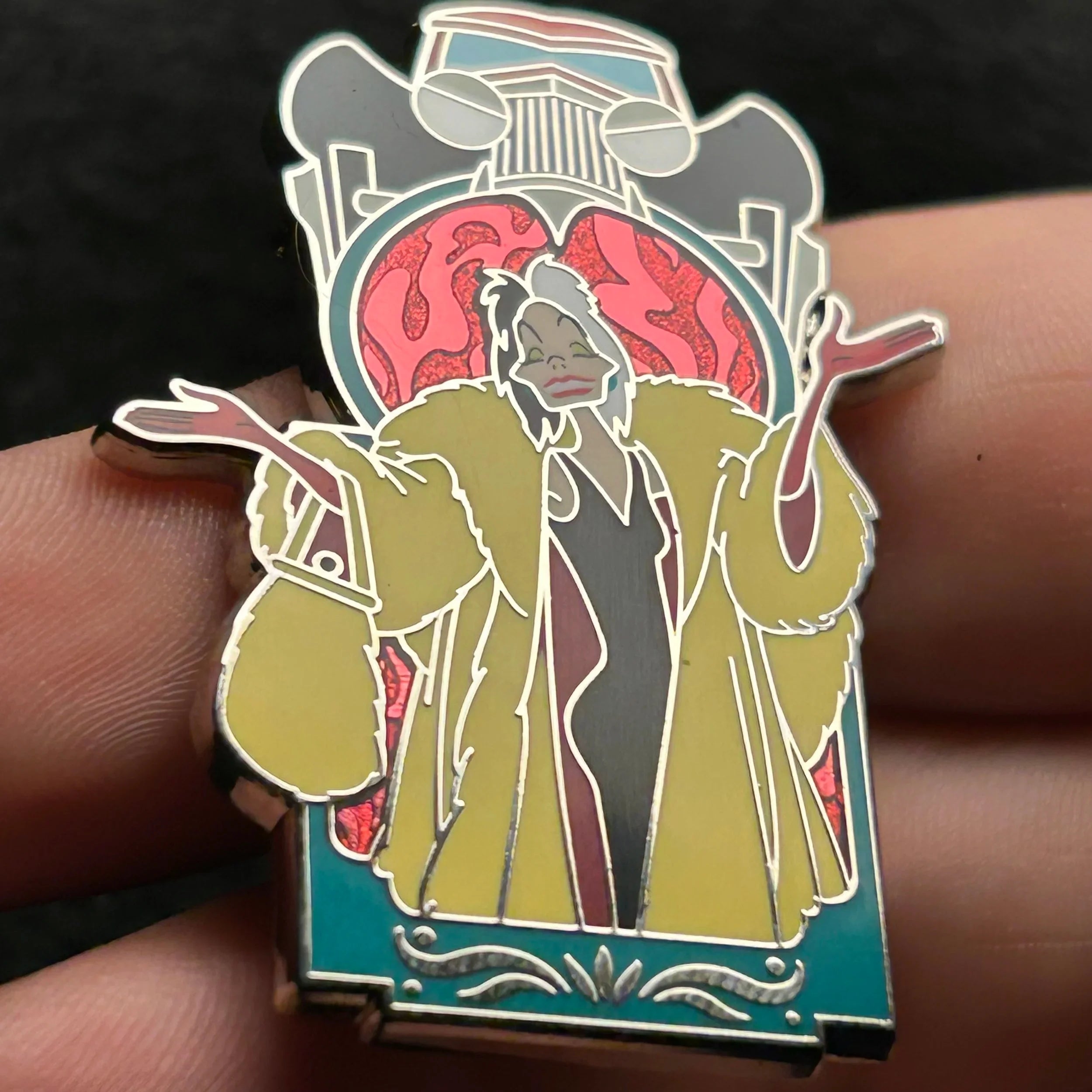 2024 - Cruella De Vil - 101 Dalmatians - Window - Mystery Pin