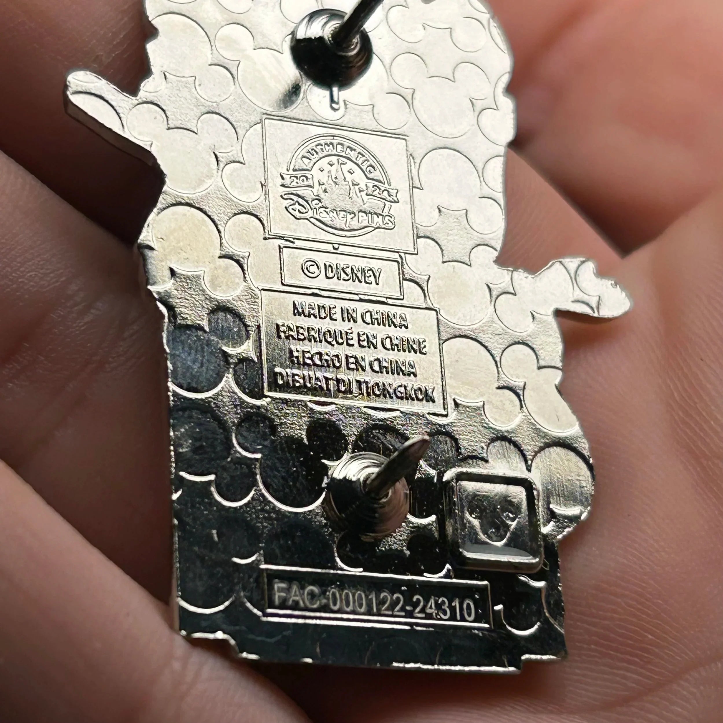 2024 - Cruella De Vil - 101 Dalmatians - Window - Mystery Pin