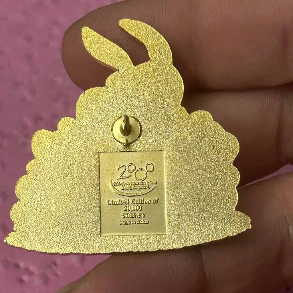 2000 - Winnie The Pooh - Easter Bunny - Limited Edition 20,000 - Pin