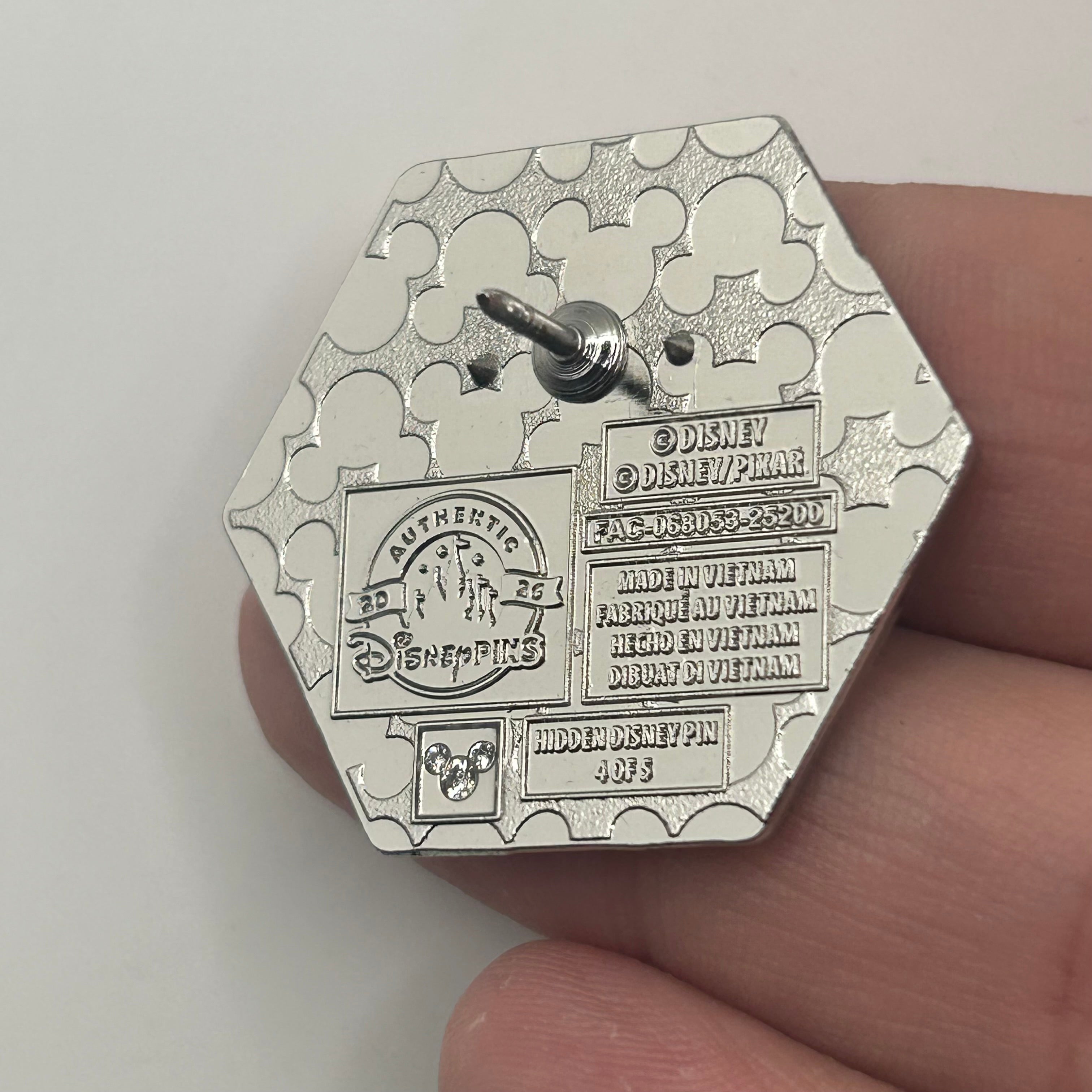 2026 - Dory - Finding Nemo - Hexagon Series - Hidden Mickey - Wave A - Disney Pin
