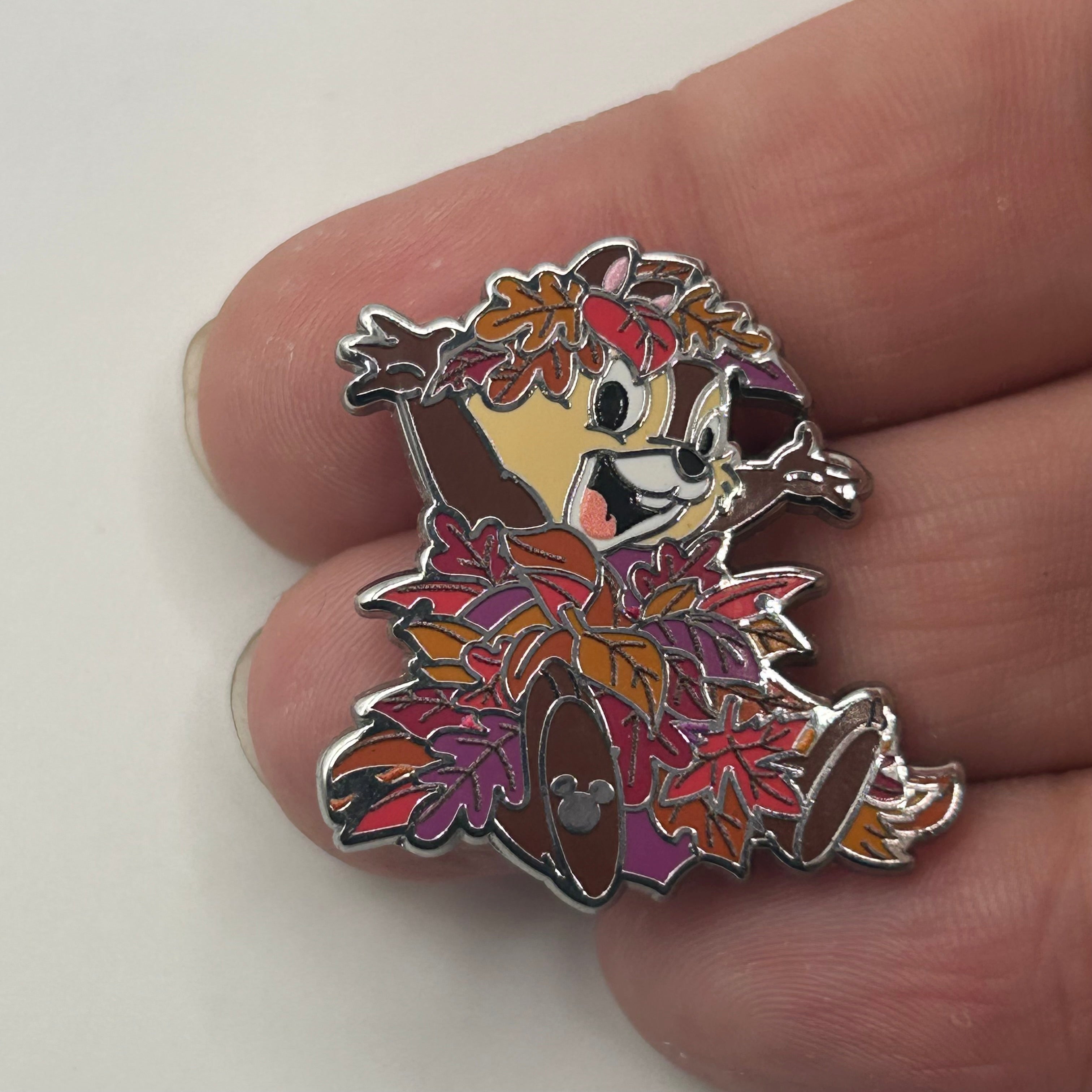 2026 - Chip in Fall Leaves - Holiday Series - Hidden Mickey - Wave A - Disney Pin