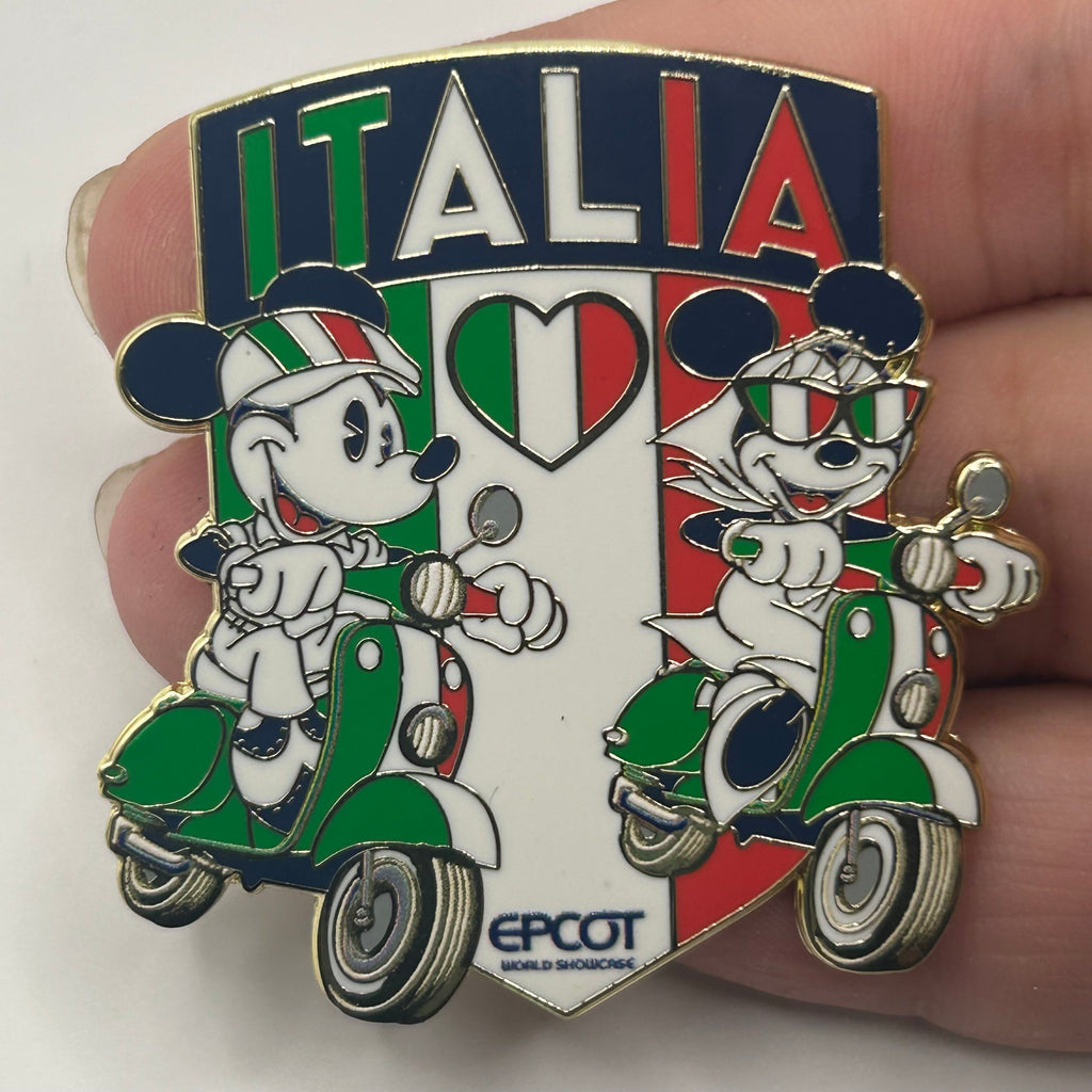 2026 - Minnie and Mickey on Vespa - Italia - EPCOT - Italy - Disney Pin